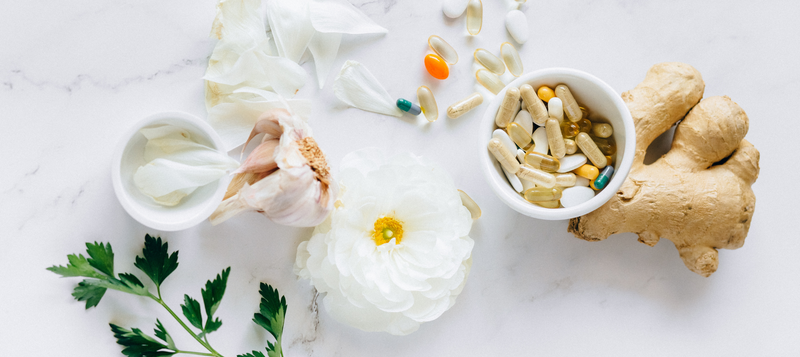 Proteoglikany vs Biotyna – co wybrać na włosy?